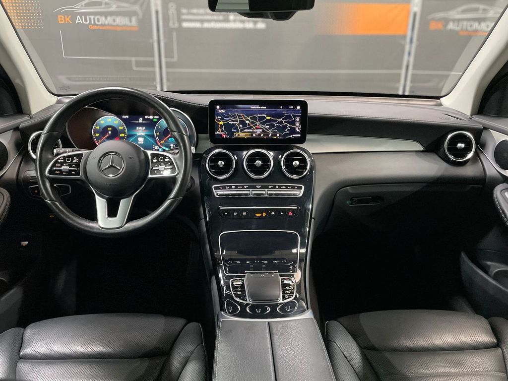 Mercedes-Benz GLC 300 2021