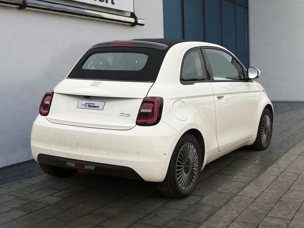 Fiat 500e 2023