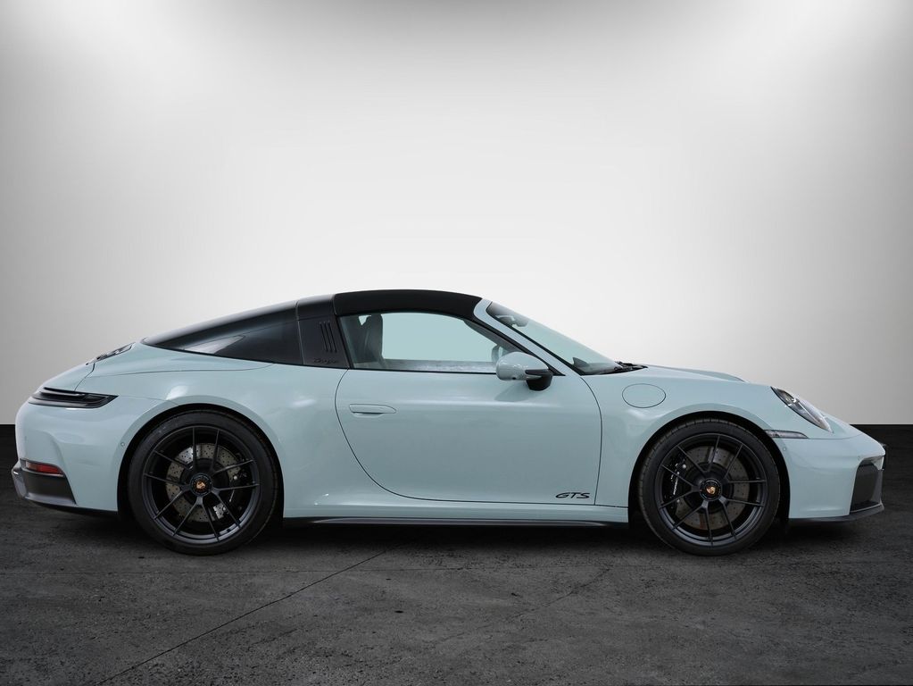 Porsche 992 2024