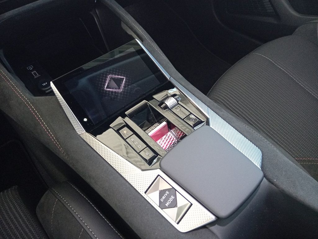 DS Automobiles DS4 2024