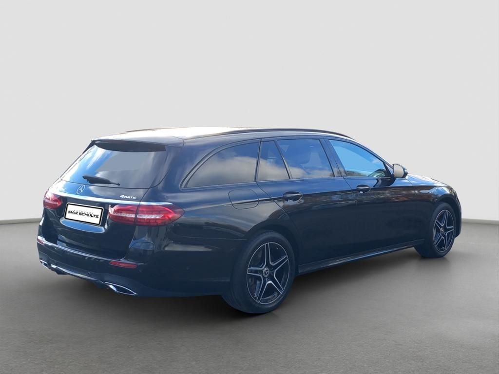 Mercedes-Benz E 300 2022