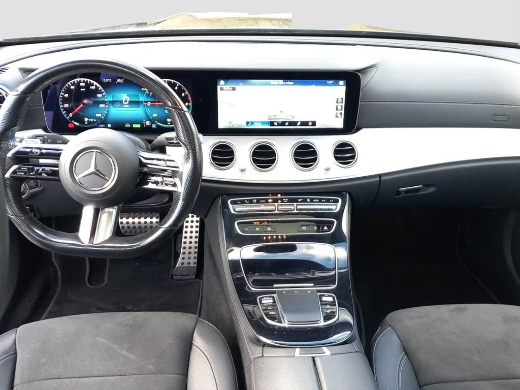 Mercedes-Benz E 300 2022