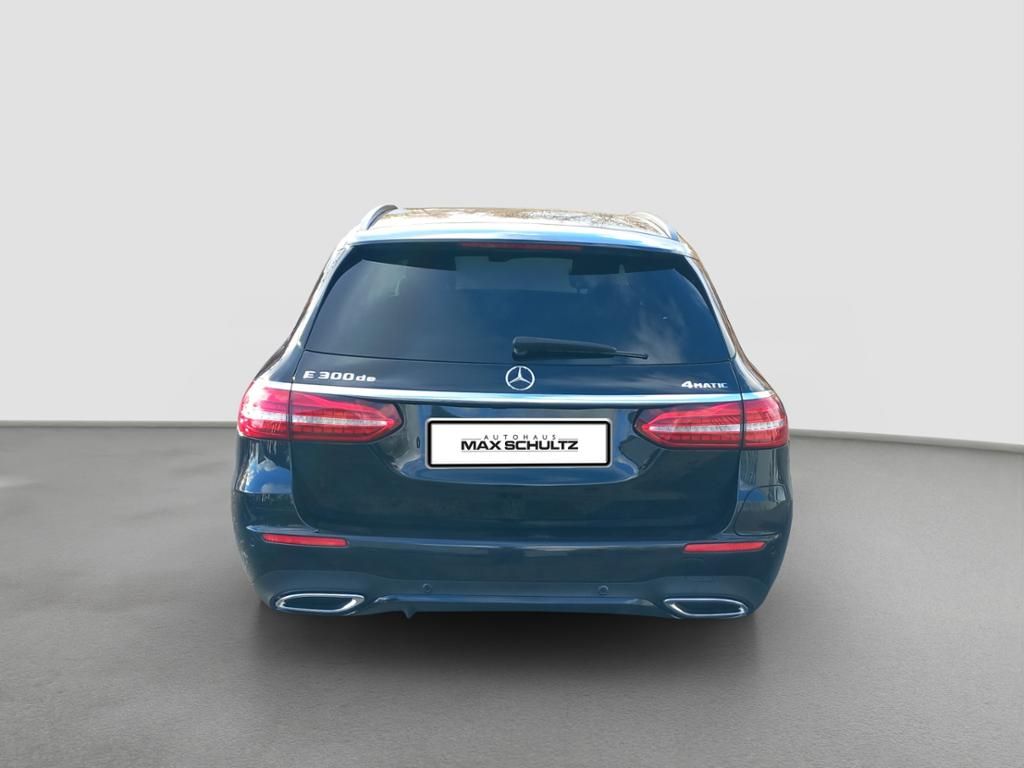 Mercedes-Benz E 300 2022