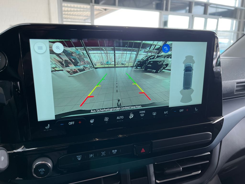 Ford Tourneo Custom 2025