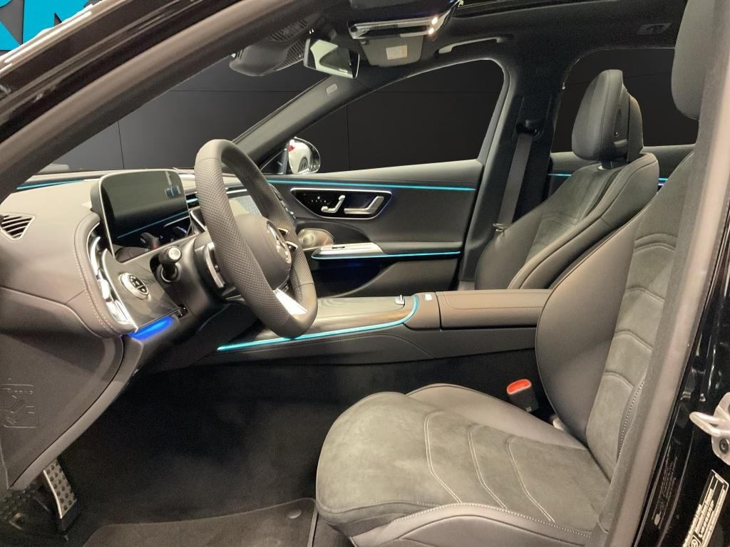 Mercedes-Benz E 300 2025