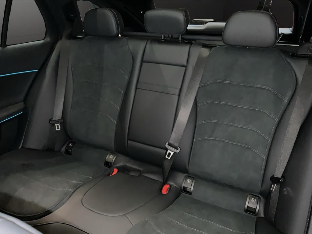 Mercedes-Benz E 300 2025