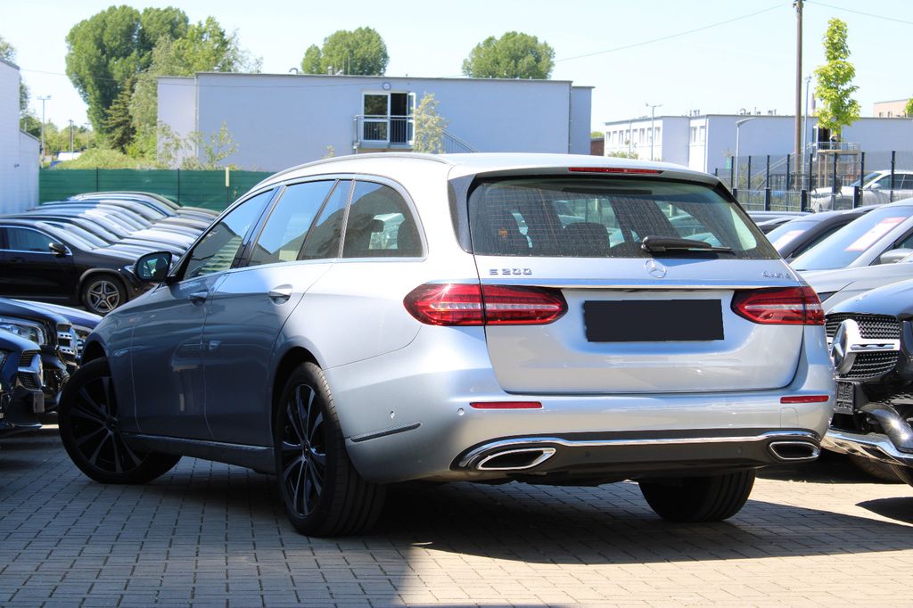 Mercedes-Benz E 200 2022