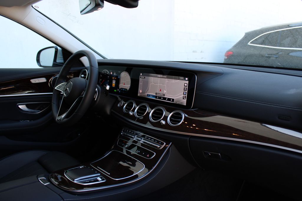 Mercedes-Benz E 200 2022