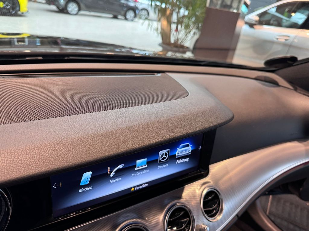 Mercedes-Benz E 300 2020