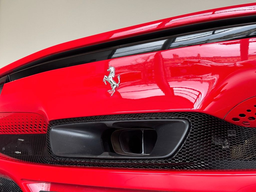 Ferrari 296 GTB 2024