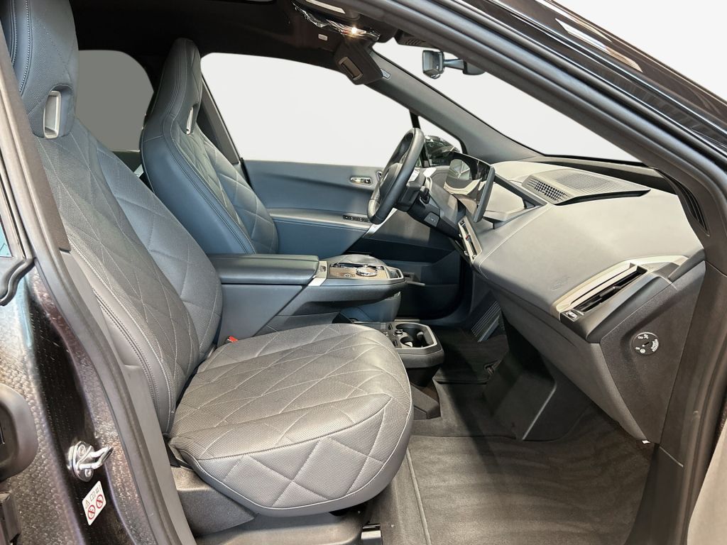 BMW iX 2023