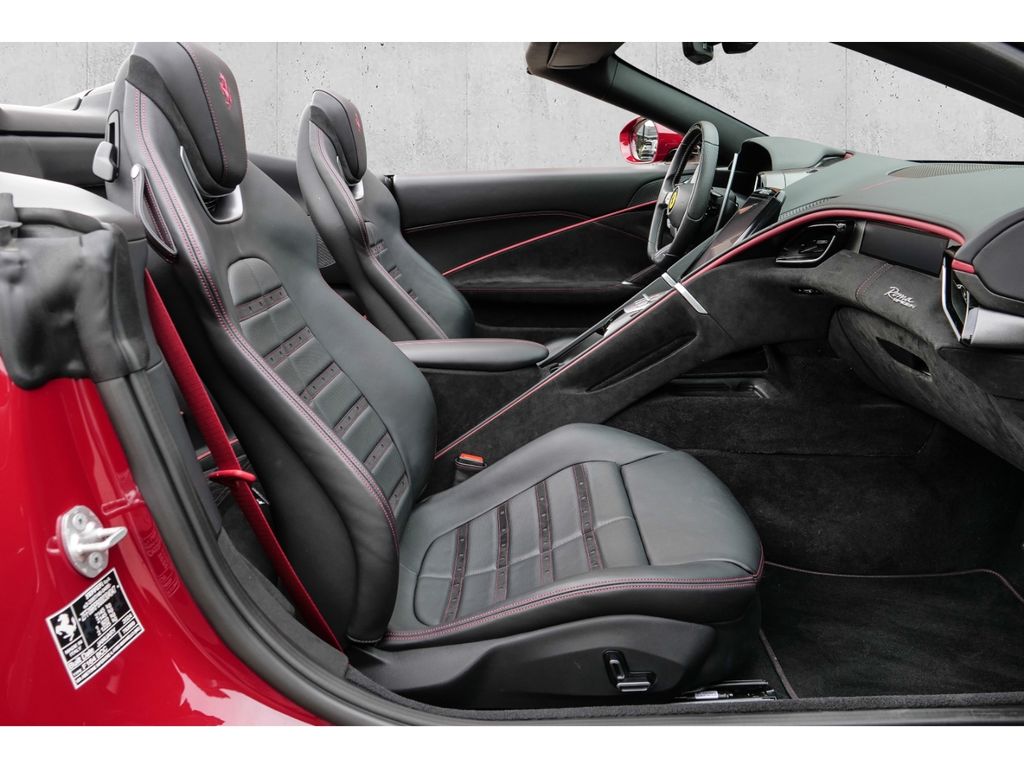 Ferrari Roma 2024