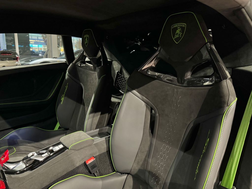 Lamborghini Huracán 2025