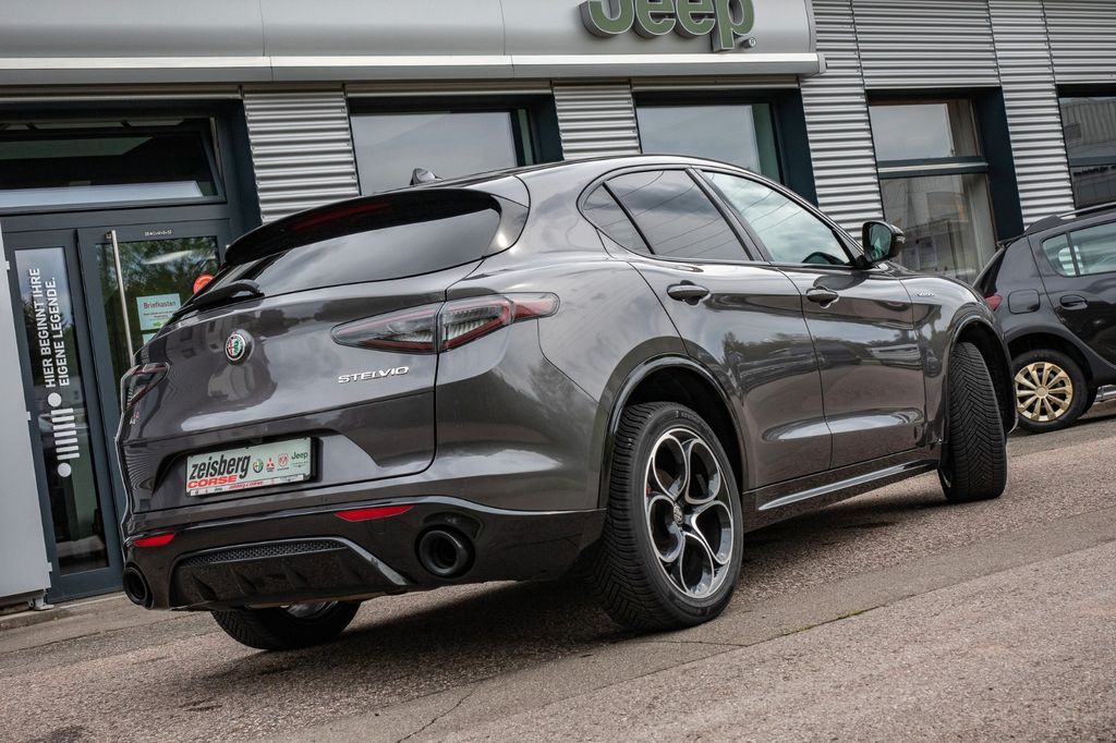 Alfa Romeo Stelvio 2024