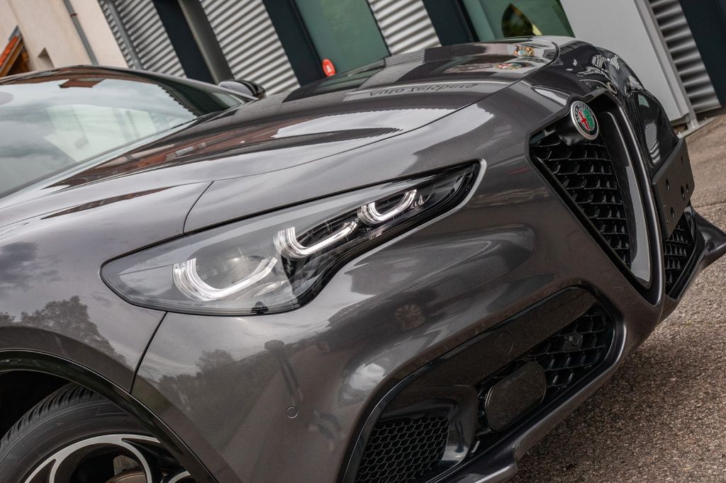 Alfa Romeo Stelvio 2024