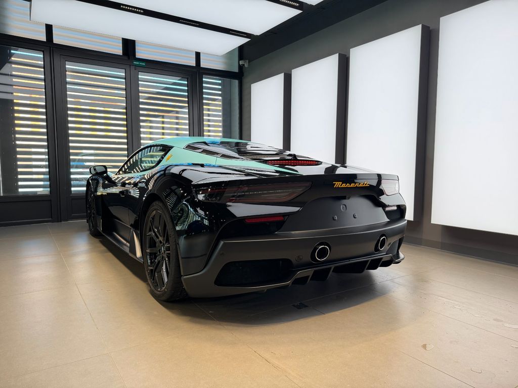 Maserati MC20