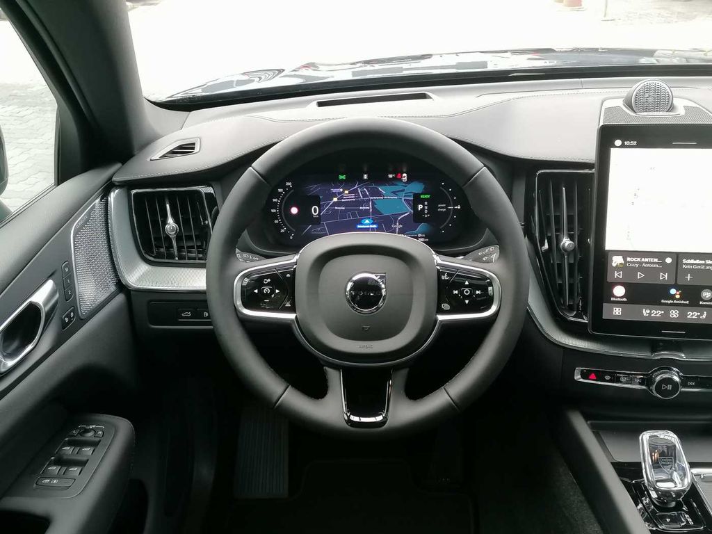 Volvo XC60 2025