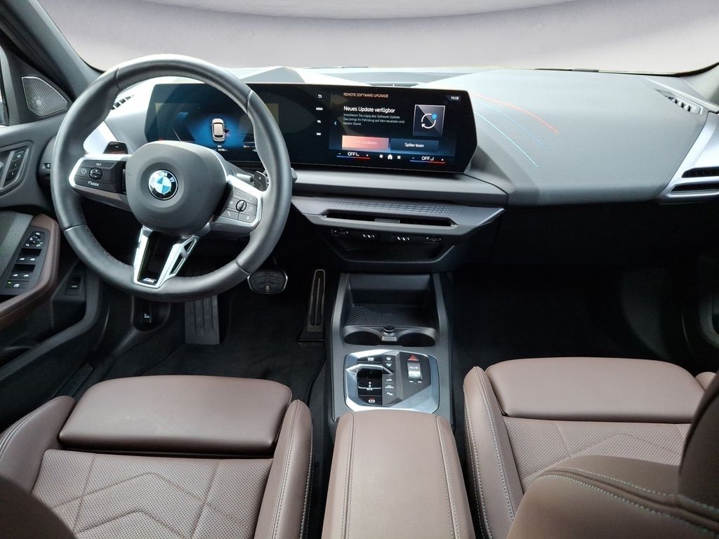 BMW 120 2024