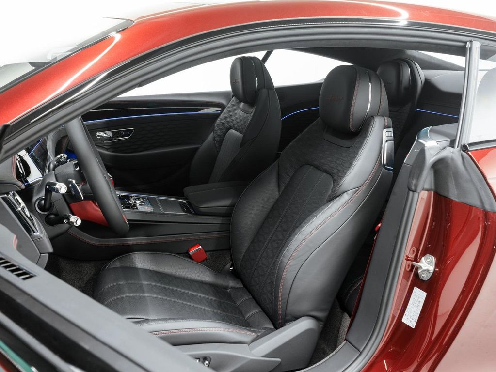 Bentley Continental GT 2025