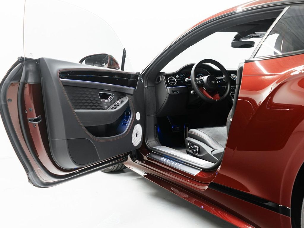 Bentley Continental GT 2025