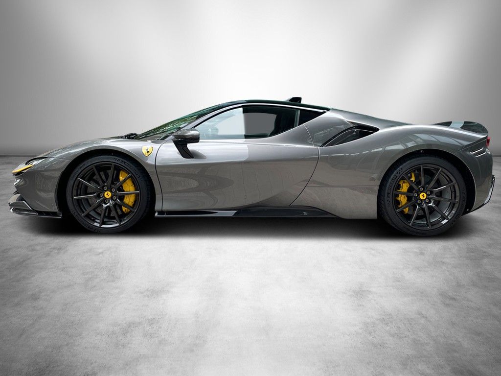 Ferrari SF90 2021