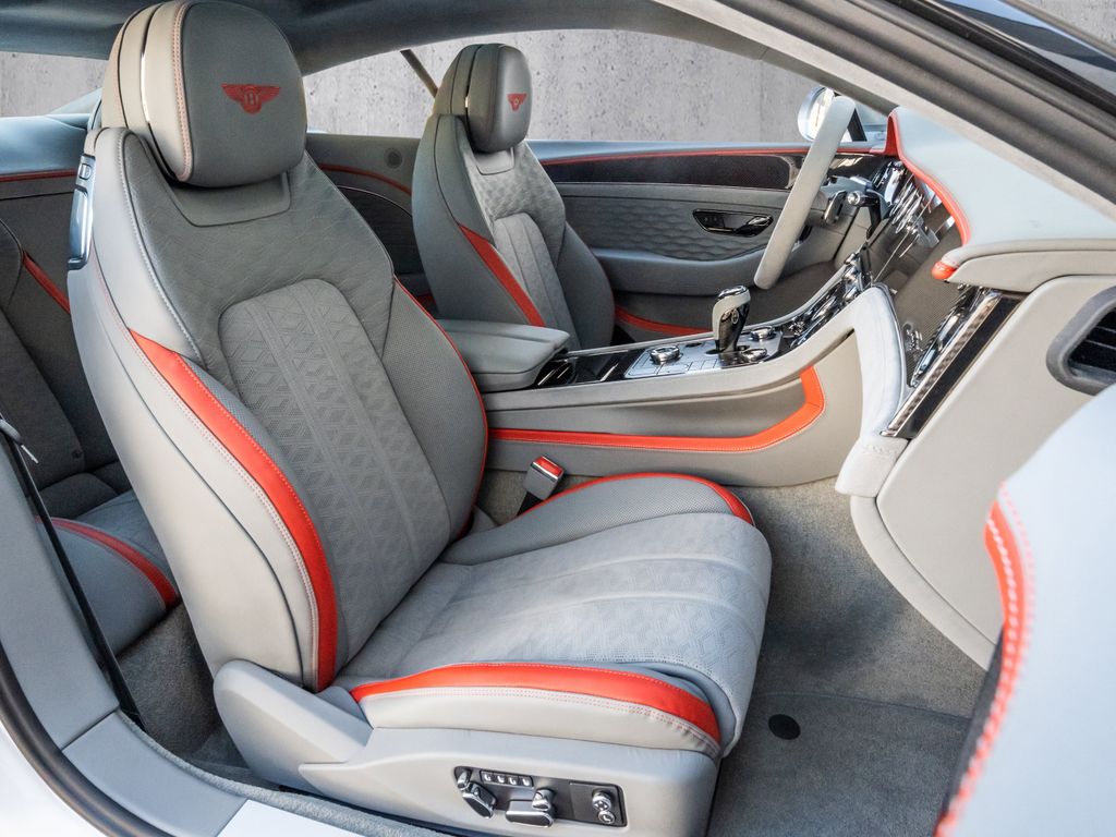 Bentley Continental GT 2025