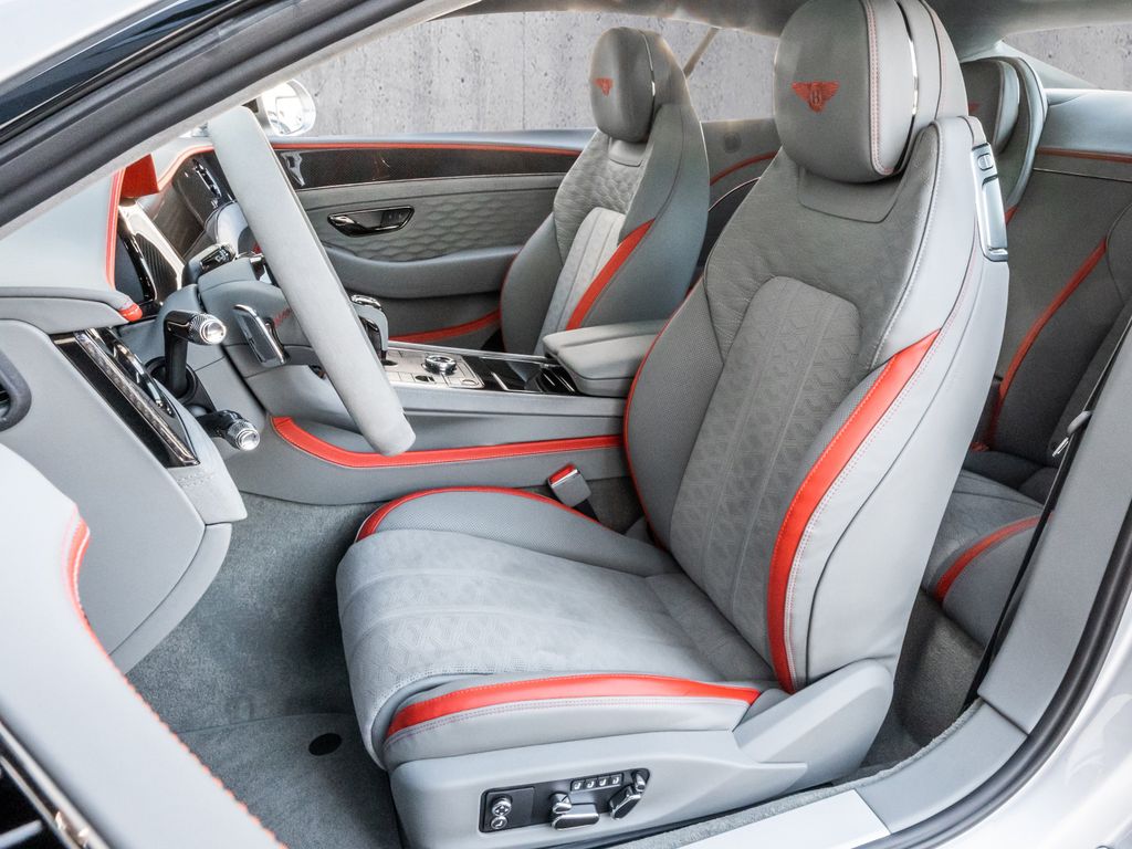 Bentley Continental GT 2025