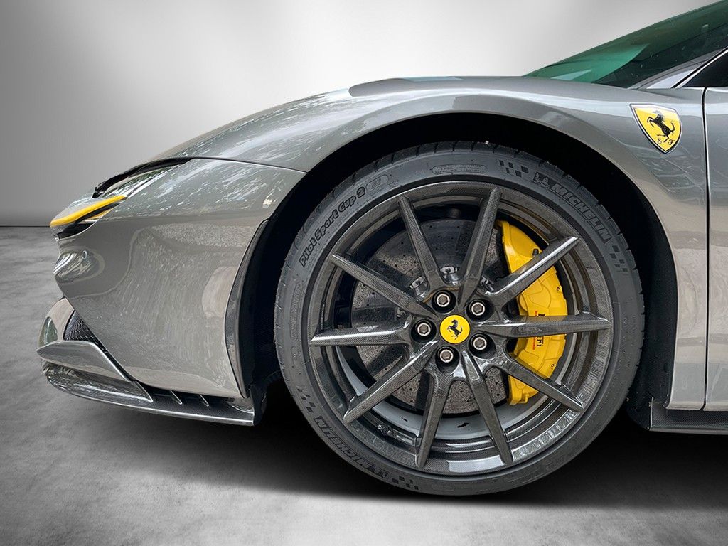 Ferrari SF90 2021