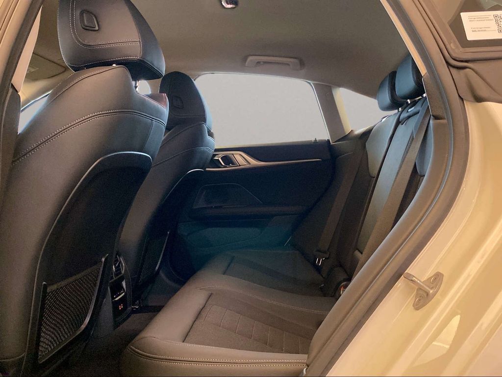 BMW i4 2023