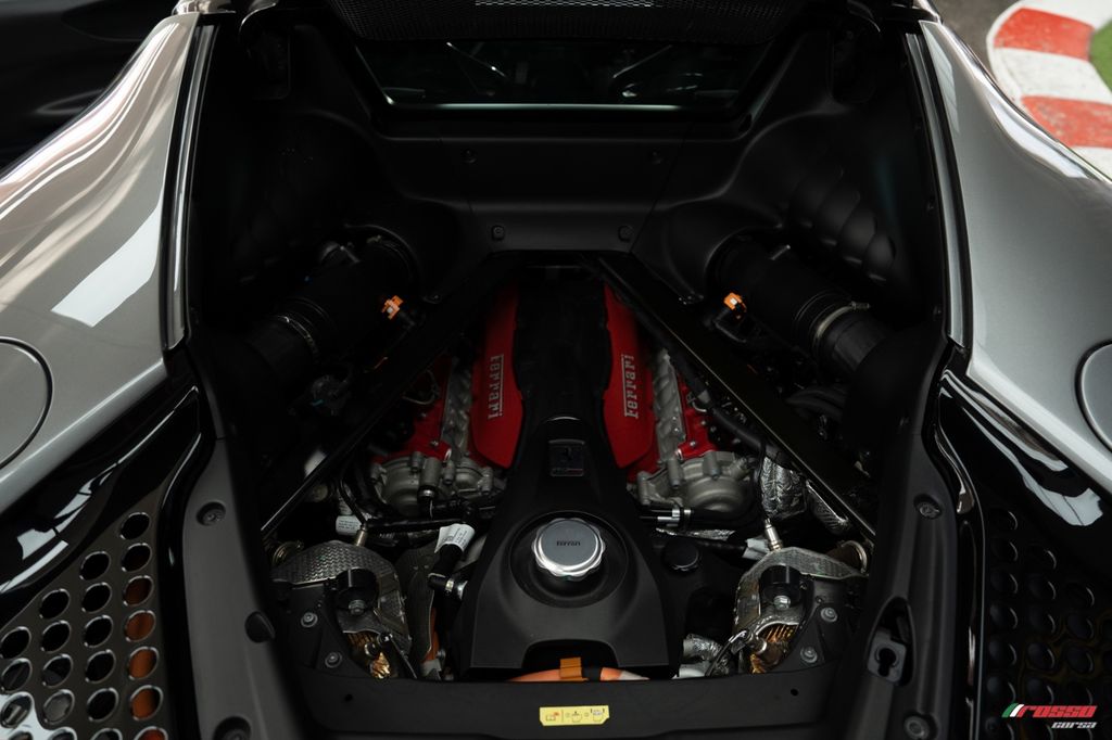 Ferrari SF90 2021