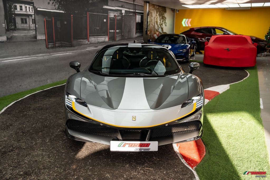 Ferrari SF90 2021