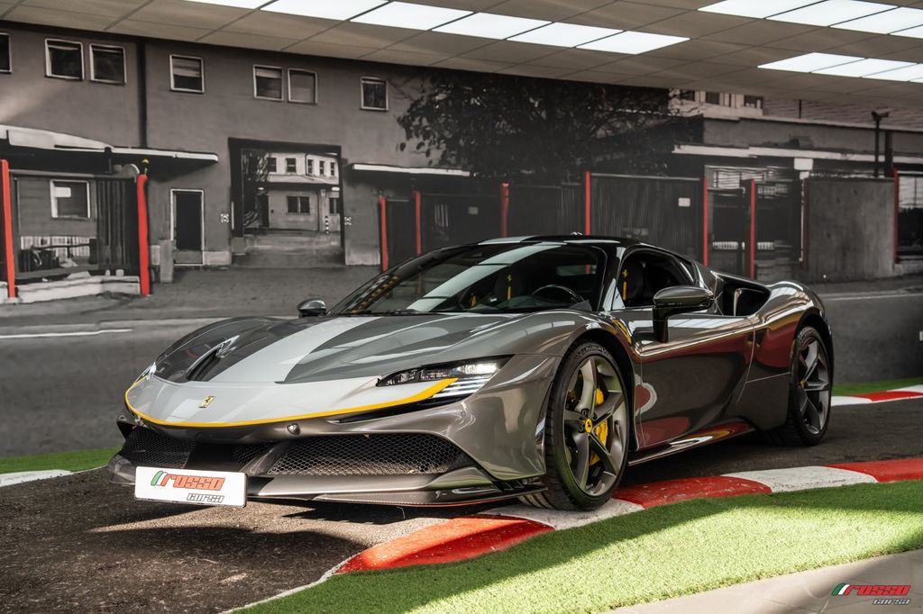 Ferrari SF90 2021