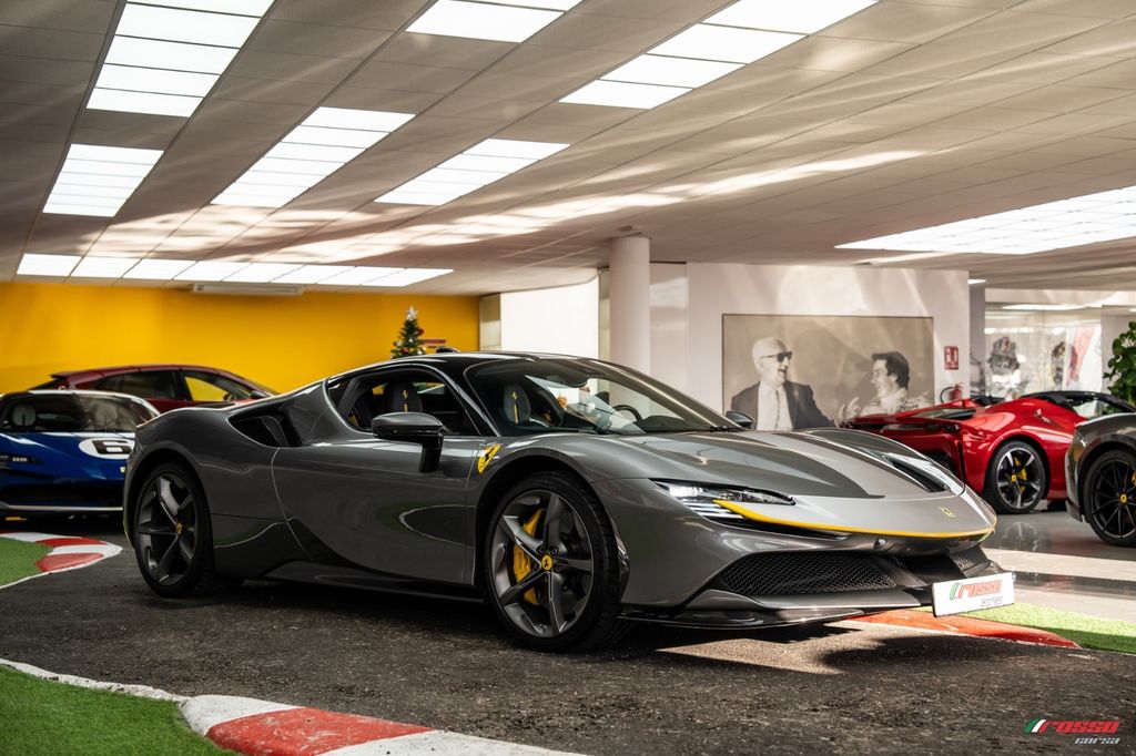 Ferrari SF90 2021