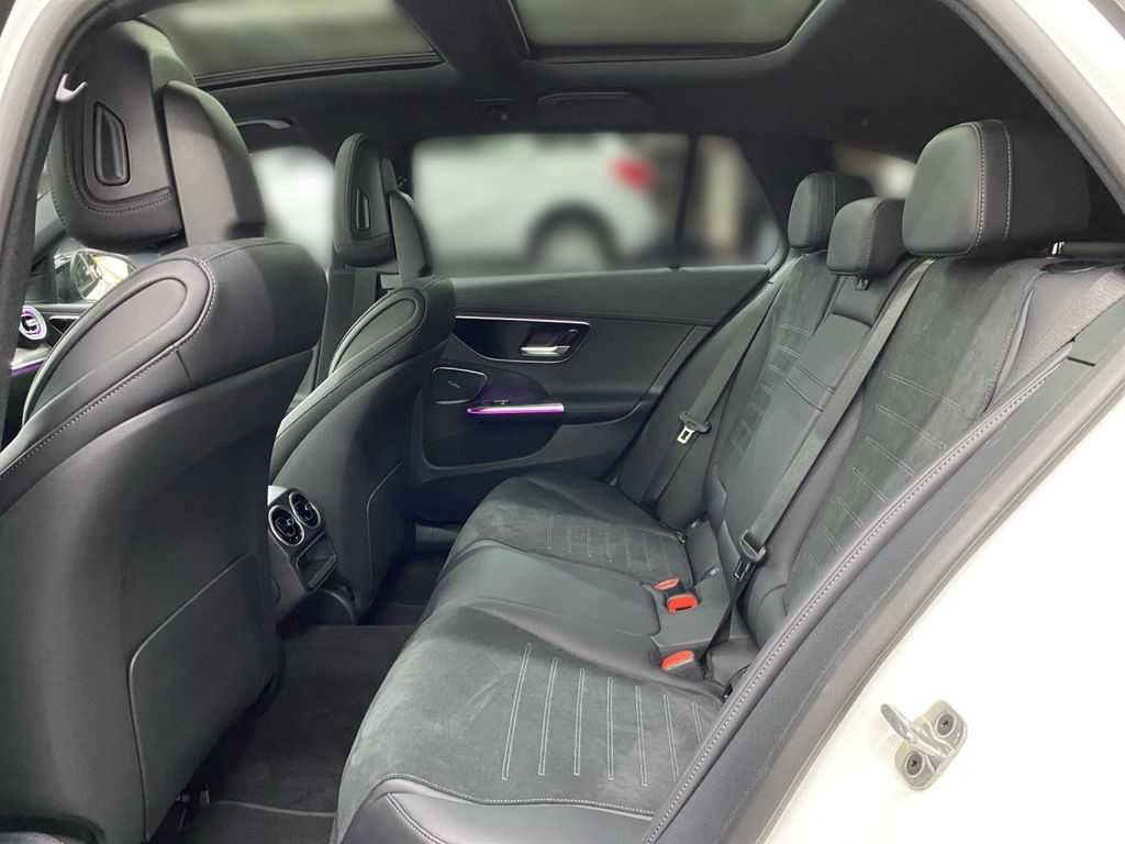 Mercedes-Benz C 300 2025
