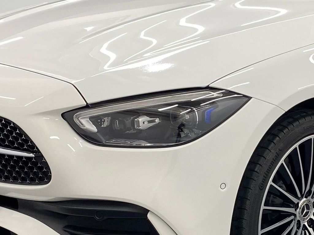 Mercedes-Benz C 300 2025