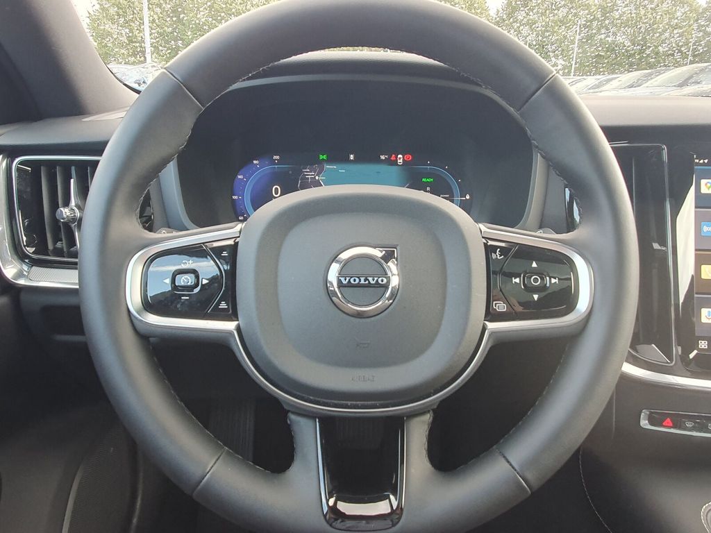 Volvo V60 2024