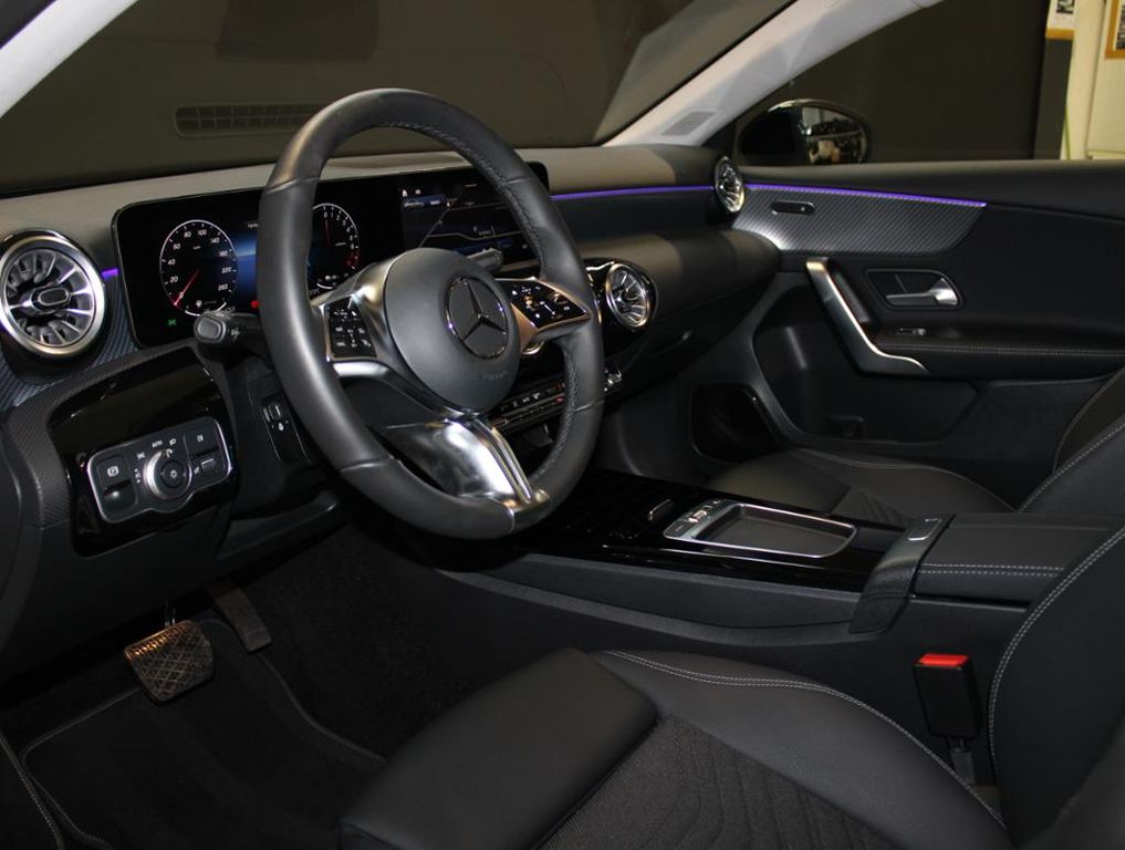Mercedes-Benz A 250 2025