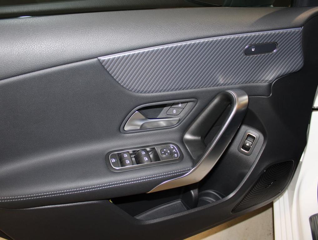 Mercedes-Benz A 250 2025