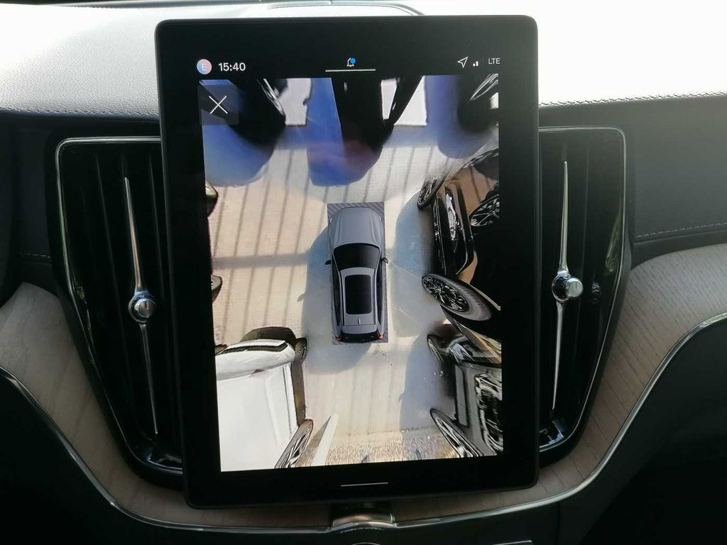 Volvo XC60 2025