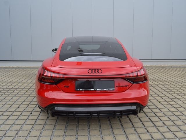 Audi RS e-tron GT 2022