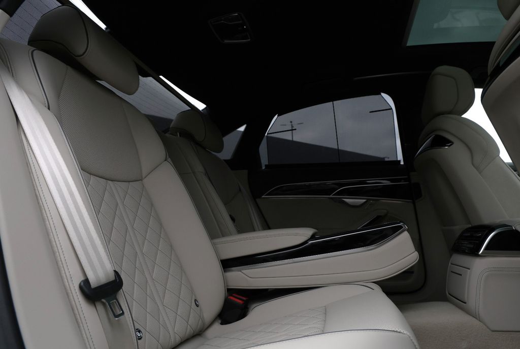Audi A8 2023