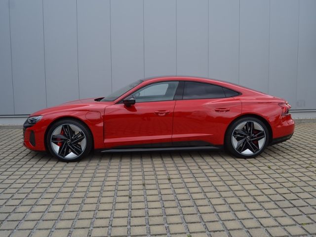 Audi RS e-tron GT 2022