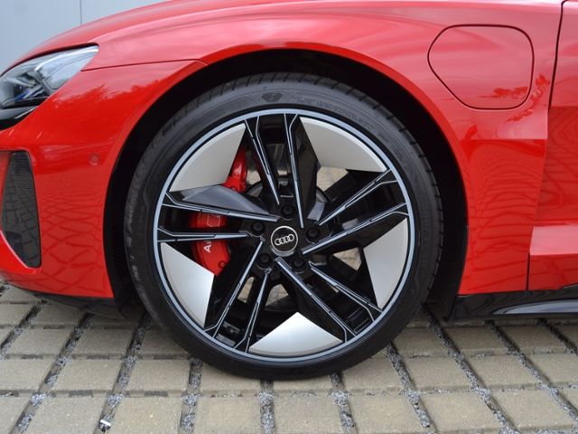 Audi RS e-tron GT 2022