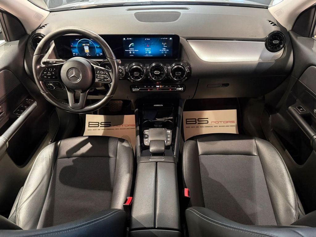 Mercedes-Benz GLA 200 2021