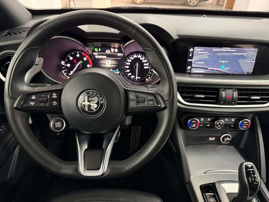 Alfa Romeo Stelvio 2022