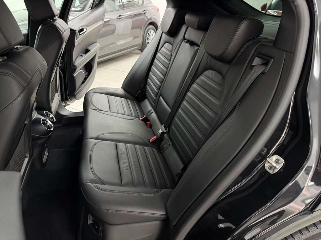 Alfa Romeo Stelvio 2022