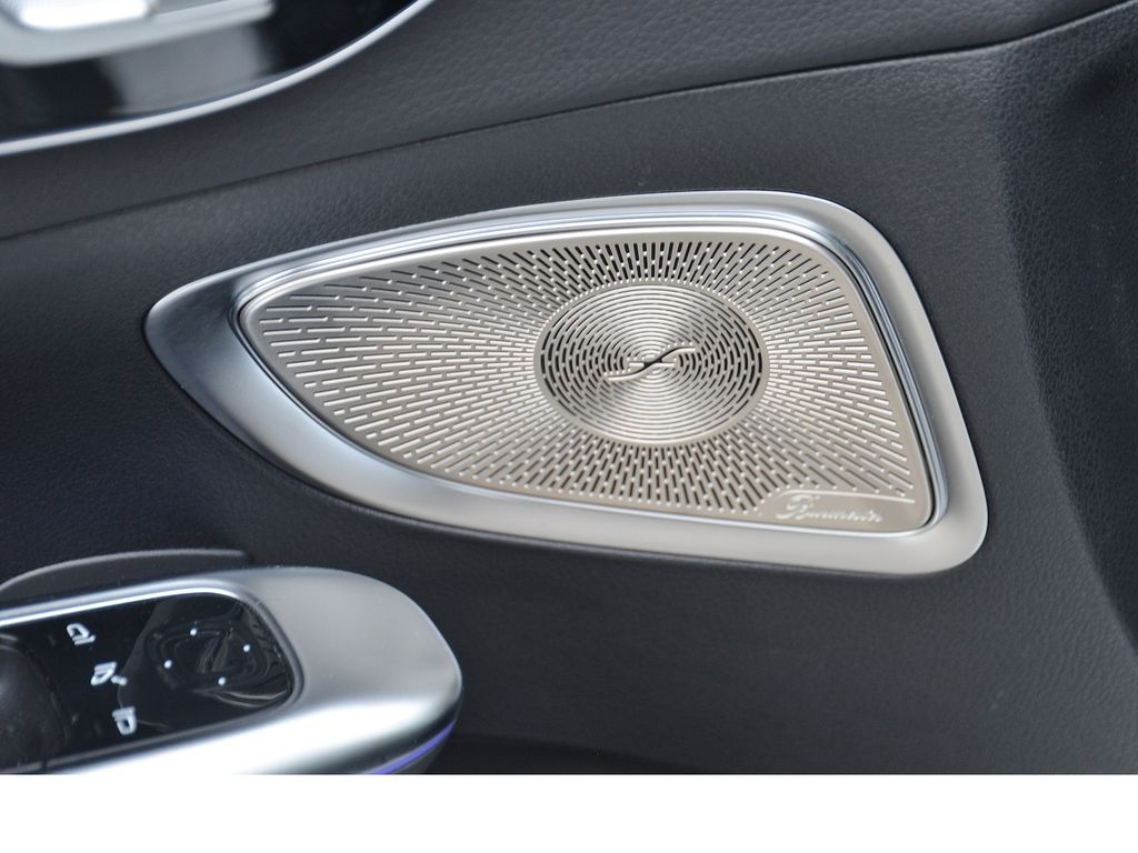 Mercedes-Benz C 300 2024