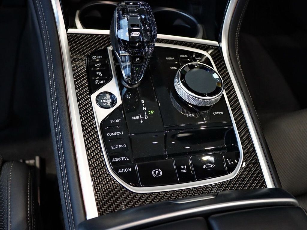 BMW M850 2025