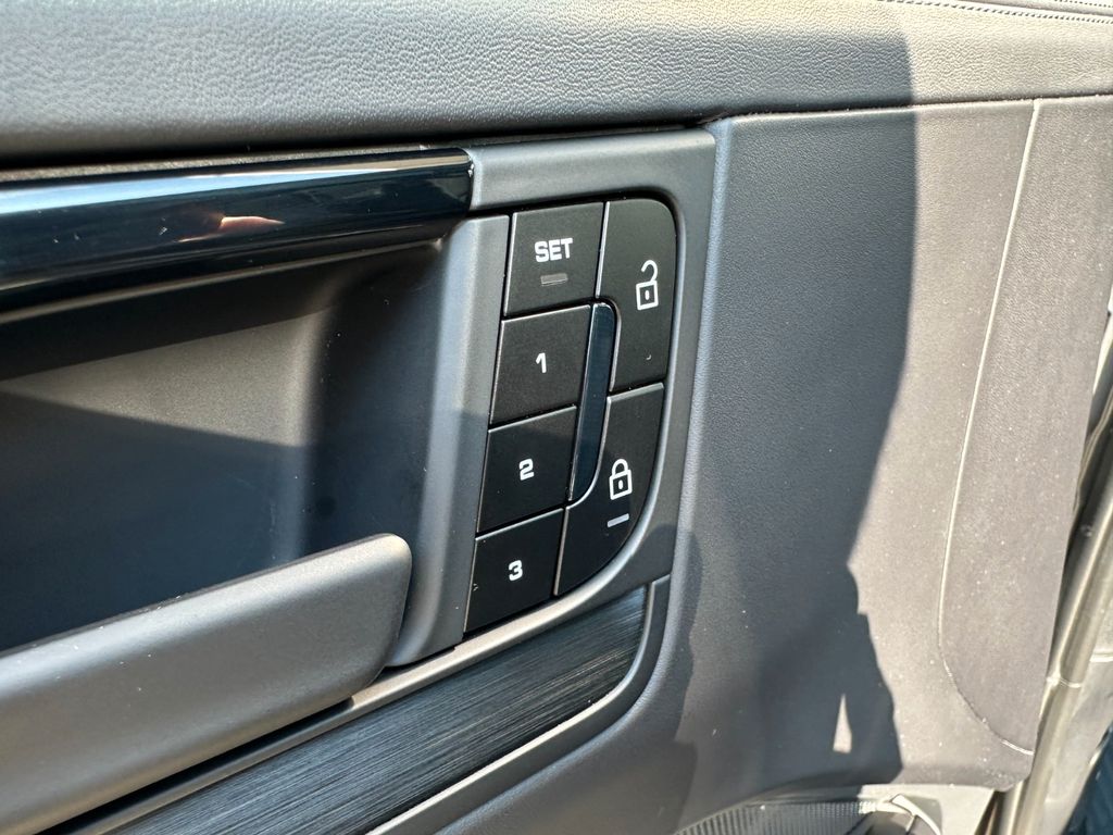 Porsche Cayenne 2024