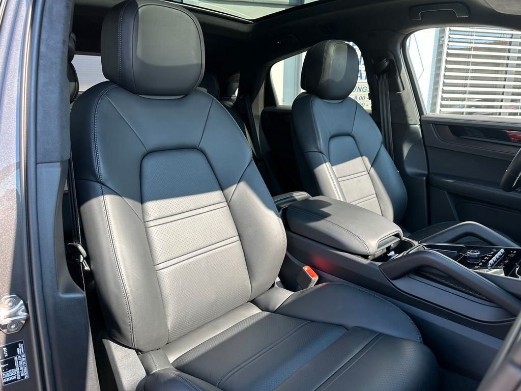 Porsche Cayenne 2024